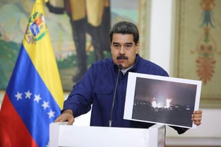 Maduro aspira que en las 'próximas horas' su Gobierno, por medio de la estatal Corporación Eléctrica (Corpoelec), pueda 'avanzar ya en firme y de manera sostenida' en la normalización energética de Caracas y los 23 estados de Venezuela. (EFE)