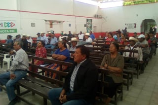 Campesinos de la CNC de San Pedro, piden apoyo a autoridades de Fuerza Coahuila para evitar más abusos de los elementos de esta corporación. (EL SIGLO DE TORREÓN/CLAUDIA LANDEROS)