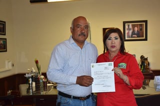 Román Herrera fue nombrado como nuevo director de Desarrollo Rural en Lerdo mientras que Jorge Guerrero fue nombrado como nuevo director de Educación de este mismo municipio. (ARCHIVO)