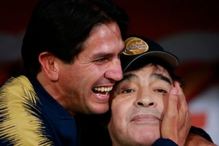 Burno Marioni y Diego Armando Maradona, los técnicos.