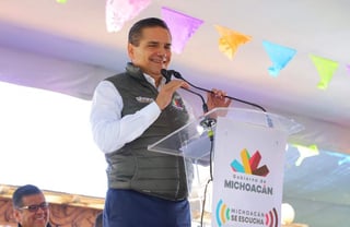 El gobernador del estado, Silvano Aureoles, confirmó el pago de los bonos de rezonificación y de homologados a los trabajadores de la educación. (ARCHIVO)