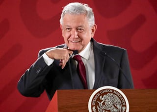 Ayer el presidente Andrés López Obrador señaló que no va a reelegirse en 2024, por lo que firmó una carta de compromiso.