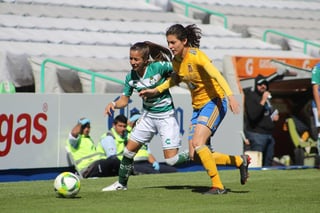 En el partido de la primera vuelta jugado en el Estadio Corona, ambos equipos protagonizaron un intenso y cerrado duelo.