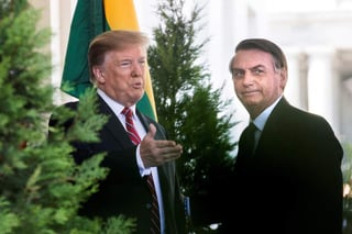 'Creo que puedo hablar por ambos países: todas las opciones están sobre la mesa', dijo Trump durante una reunión con Bolsonaro. (EFE)