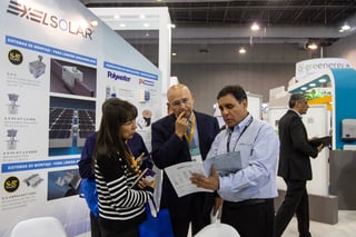 Según especialistas, México es un país con gran atractivo para invertir en el sector de energías solar y en su tecnología. (ARCHIVO)
