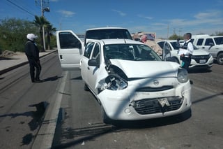 El accidente ocurrió sobre la carretera Torreón-San Pedro, a la altura de las instalaciones de Ciudad Universitaria. (EL SIGLO DE TORREÓN)