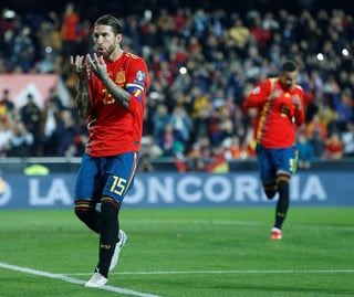 El central superó la marca de Isidro Lángara y Pedro Rodríguez, con 17 goles y está a dos de igualar al mítico Telmo Zarra, que sumó 20 goles con España.
