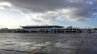 Controladores amenazaron con cerrar el espacio aéreo de Túnez y el único aeropuerto de la capital. (TWITTER)
