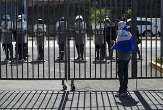 Se mantiene la tensión entre opositores al gobierno de Ortega y las fuerzas de seguridad en Nicaragua. (EFE)