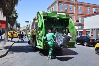 Uno de los sectores donde se recolecta un mayor porcentaje de basura es el principal cuadro de la ciudad de Torreón. (EL SIGLO DE TORREÓN)