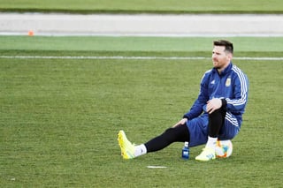 Messi señaló que se hizo una costumbre mentir sobre él en Argentina. (ARCHIVO) 