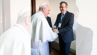 En su cuenta de Twitter Marcelo Ebrard reveló que visitó al papa recientemente y coincidió con la política social de AMLO.