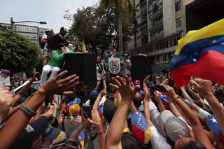 El líder opositor, Juan Guaidó, ofreció un discurso durante una manifestación de sus simpatizantes ayer, en Caracas.