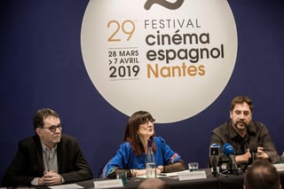 Presente. El actor español Javier Bardem (d) durante su asistencia al Festival de Cine Español de Nantes, donde será homenajeado. (EFE)