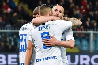 Mauro Icardi regresó a las canchas y anotó un gol en el triunfo del Inter 4-0 ante Genoa.