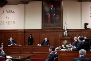 El coordinador de Morena en el Senado, Ricardo Monreal, presentará una iniciativa para la creación de una tercera sala de la Suprema Corte de Justicia de la Nación (SCJN), especializada en materia de anticorrupción. (ARCHIVO)