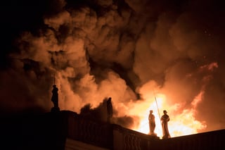 La Policía federal dice que una unidad de aire acondicionado es 'la causa principal' del incendio del Museo Nacional de Brasil. (AP)