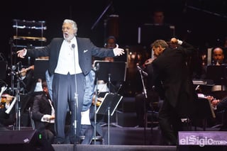 Plácido Domingo entregó una noche de ópera a Torreón. (ERNESTO RAMÍREZ) 


