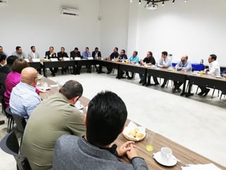 Empresarios se reunieron con el secretario de Seguridad de Coahuila. (EL SIGLO DE TORREÓN) 