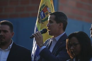 'Mañana hay 358 focos a nivel nacional de la 'Operación Libertad'', dijo el líder opositor en referencia a la fórmula de presión con la que espera lograr definitivamente el 'cese de la usurpación' que considera hace Maduro de la Presidencia. (EFE)