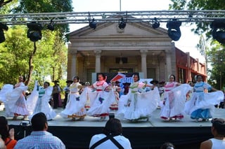 Preparan el Festival Nacional de Danza Folclórica Mitote Irritila, con el cual el grupo Nanchititla celebra su 35 aniversario. (EL SIGLO DE TORREÓN)