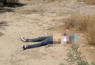 El cuerpo fue encontrado en un terreno en breña del fraccionamiento Santa Teresa de Gómez Palacio. (EL SIGLO DE TORREÓN) 