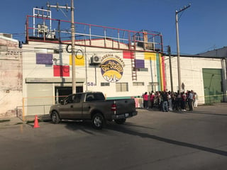 Evacuan guardería de Torreón localizada en El Tajito, uno de los carriles fue cerrado al trafico. (EL SIGLO DE TORREÓN) 