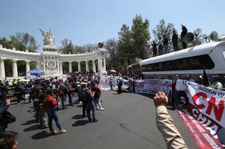 La CNTE realizó una marcha del Ángel de la Independencia al Zócalo, con motivo del centenario luctuoso de Emiliano Zapata. (EL UNIVERSAL)