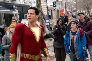 En cines. La cinta del superhéroe Shazam encabezó las taquillas en Estados Unidos por segundo fin de semana consecutivo. (AP)