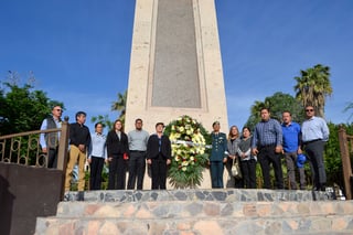 Realizan ceremonia cívica para conmemorar el 105 aniversario de la toma de San Pedro de las Colonias. (EL SIGLO DE TORREÓN/CLAUDIA LANDEROS)