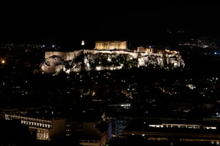 El sitio, que se levanta en la antigua colina de la Acrópolis, es Patrimonio Cultural Mundial de la UNESCO y el lugar arqueológico más popular de Grecia. (ARCHIVO)