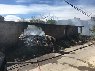 El incidente ocurrió en una finca ubicada en la privada San Marcelino, entre las calles Piscis y Aries de dicho sector habitacional. (EL SIGLO DE TORREÓN) 

