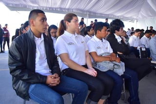  La Laguna se posiciona como la zona de Coahuila con más jóvenes de entre 18 y 29 años que no estudian ni trabajan y que solicitaron capacitarse en el trabajo. (ARCHIVO)