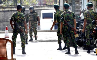 Un representante del Ejército reportó que se produjeron tres nuevas explosiones en la ciudad de Kalmunai en Sri Lanka. (ARCHIVO)
