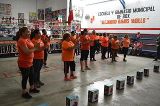 En un gimnasio de box, el ayuntamiento realizó un evento de activación física para mujeres en el día de la No violencia de Género, informó la Dirección de Equidad y Género. (EL SIGLO COAHUILA)