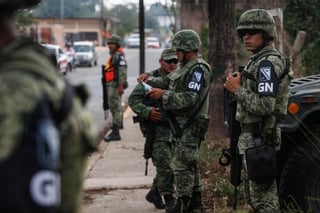 A través de Twitter, el funcionario defendió que elementos de la Guardia Nacional fueron desplegados el día de ayer viernes en Minatitlán durante un evento público de Andrés Manuel López Obrador, además de que se hizo el anuncio de que ese cuerpo de seguridad operará en otros dos municipios de Veracruz. (ARCHIVO)