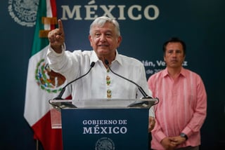 López Obrador dijo que sus adversarios desean que no cumpla sus promesas, pero dijo que se van a quedar con las ganas. (NOTIMEX)