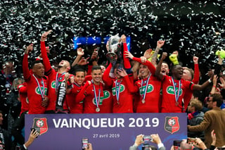 Rennes vino de atrás para vencer en penales 6-5 al actual campeón de la Ligue 1, PSG, y así conquistar la tercera Copa de Francia en su historia.