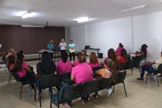 Las acciones de apoyo regular en el sistema DIF Torreón se realizan en sus 15 centros comunitarios en el municipio. (CORTESÍA)