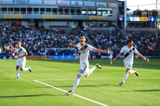 El jugador lagunero anotó ayer su primer gol con el Galaxy de Los Ángeles, de la MLS de los Estados Unidos.