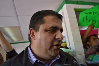 Homero Martínez ha visitado cerca de 20 secciones electorales. (ARCHIVO)