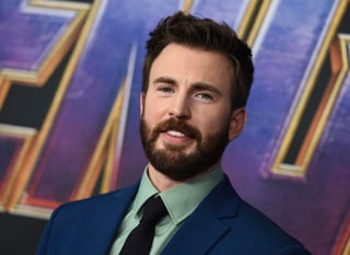 Chris Evans dijo que interpretar al Capitán América lo convirtió en un hombre mejor, pues tras encarnar a un personaje tantos años se da cuenta de los paralelismos entre la ficción y la realidad.  (ARCHIVO)