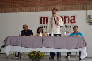 Diputado federal Gerardo Fernández Noroña visitó Matamoros para hablar con los ciudadanos y entregar reconocimientos a personas que lucharon por años por las causas sociales.