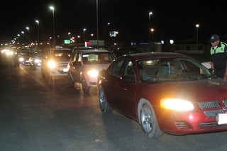 En Torreón, fueron asegurados 63 conductores en el Alcoholímetro, en tanto, en Gómez Palacio, la cifra fue de 17. (EL SIGLO DE TORREÓN)