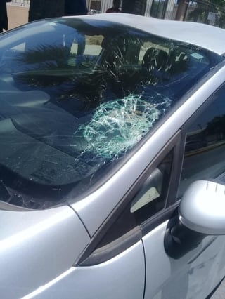 Un hombre de 59 años de edad resultó con diversas fracturas en el cuerpo luego de que fue impactado por un vehículo particular cuando circulaba a bordo de su bicicleta por la zona centro de la ciudad de Torreón. (EL SIGLO DE TORREÓN)