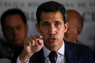 Guaidó dijo que esa es una 'opción' que está sobre la mesa y que han hablado del tema no solo con Estados Unidos. (ARCHIVO)