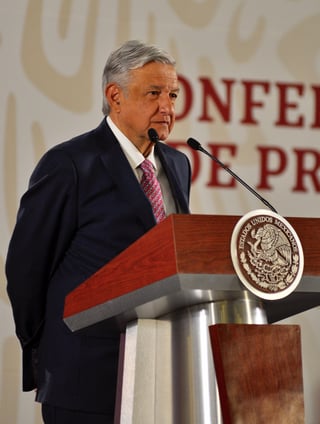 Andrés Manuel López Obrador señaló que durante su gobierno también contempla la construcción de una segunda refinería para obtener la autosuficiencia de combustibles.
