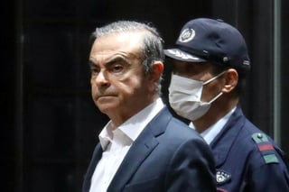 Ghosn, quien guió a Nissan y a su alianza con la francesa Renault SA por dos décadas, fue arrestado en noviembre y fue acusado de irregularidades financieras. (ARCHIVO)