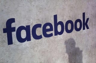 Los usuarios de Facebook que violen las reglas de uso de la red social, sobre todo las relativas a los contenidos, serán suspendidos de la plataforma Live por un mes. (ESPECIAL)