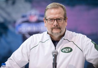 Mike Maccagnan fue cesado de su puesto como gerente general de los Jets. (ESPECIAL)